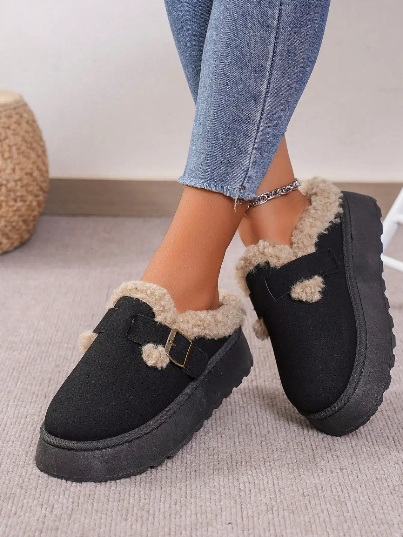 Cozy Peak Clogs + FREE GIFT