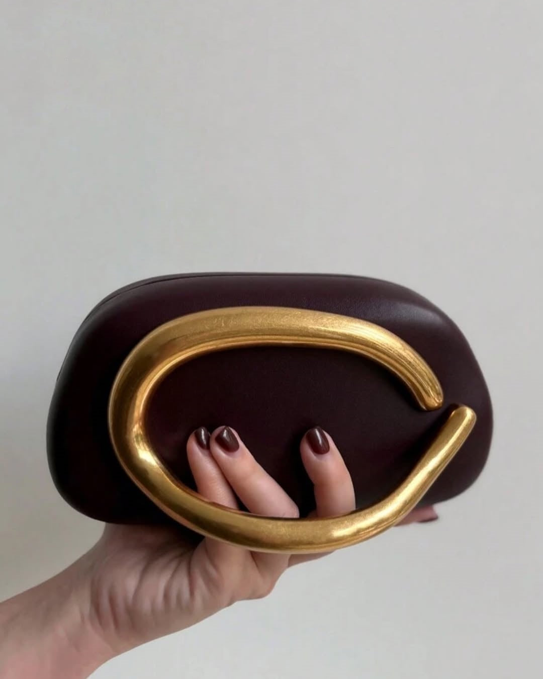 Nina Box clutch