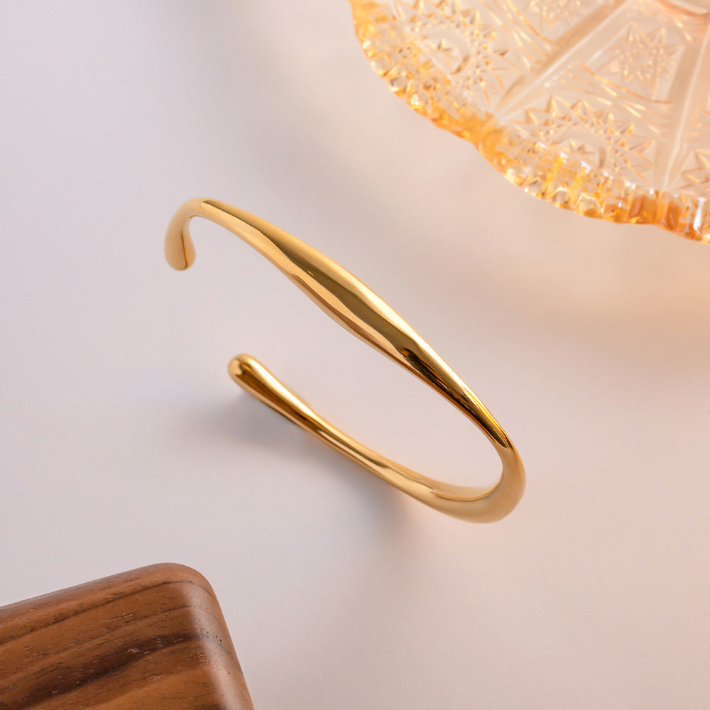 Ava Gold Bangle