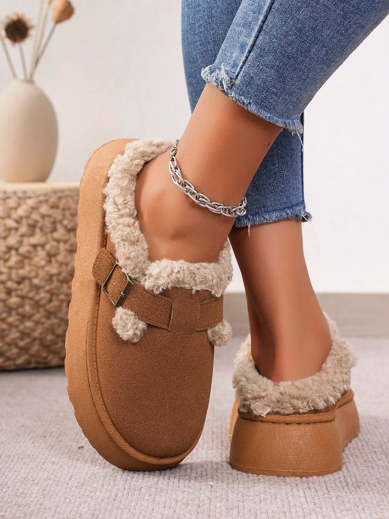 Cozy Peak Clogs + FREE GIFT