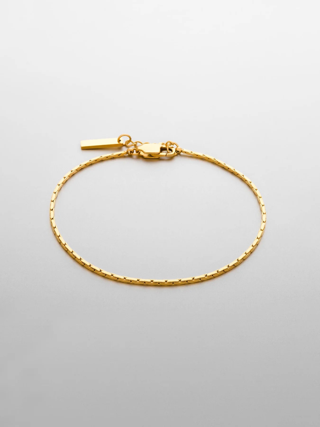 Minimal Wire Bracelet