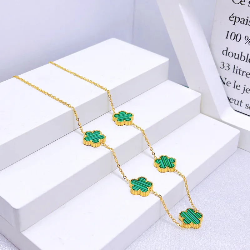 Elara Clover Necklace